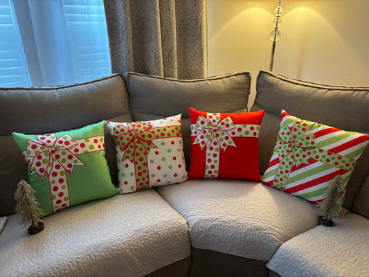 Christmas Gift Pillow Set