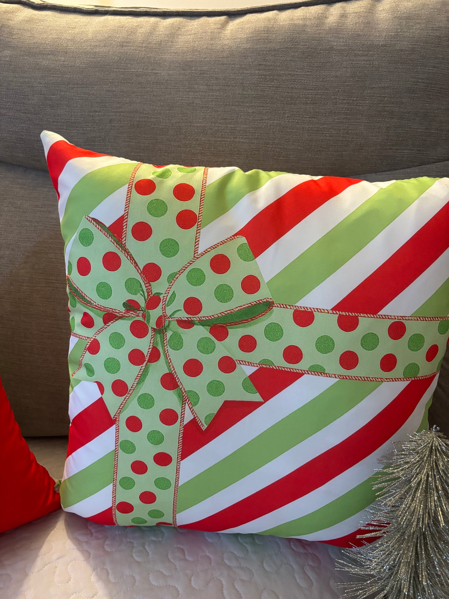 Christmas Gift Pillow Set